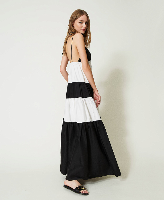 Длинное двухцветное платье с оборками