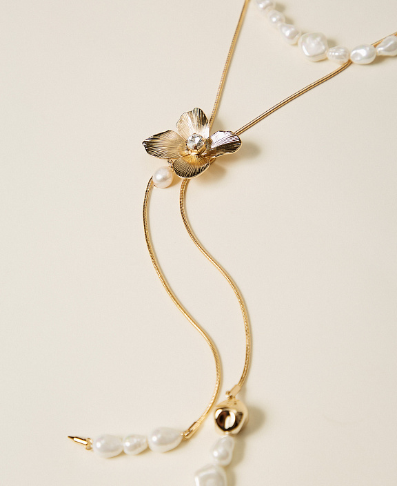 Ожерелье-чокер с жемчугом и цветком