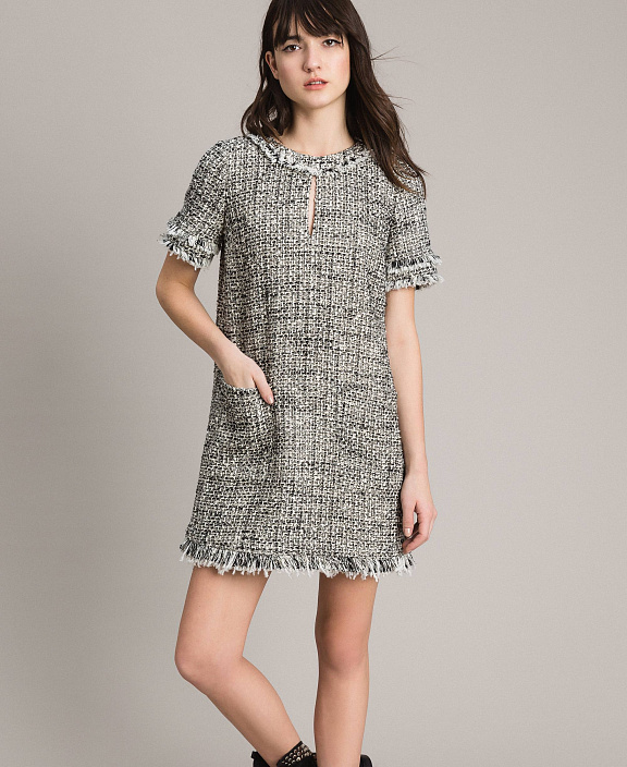 Короткое платье из твида