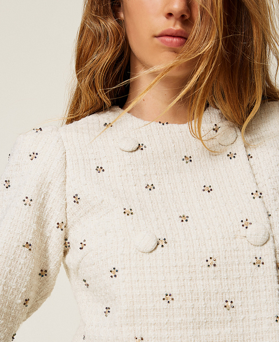 Куртка из букле с вышивкой