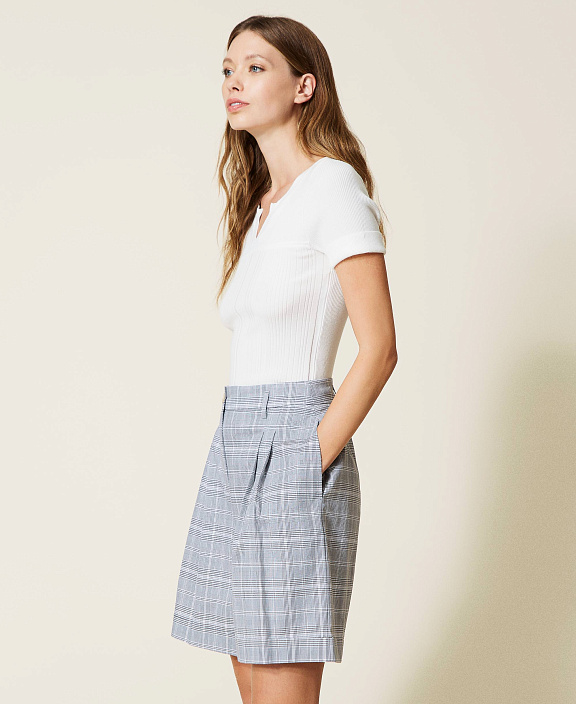 Шорты-бермуды в виндзорскую клетку