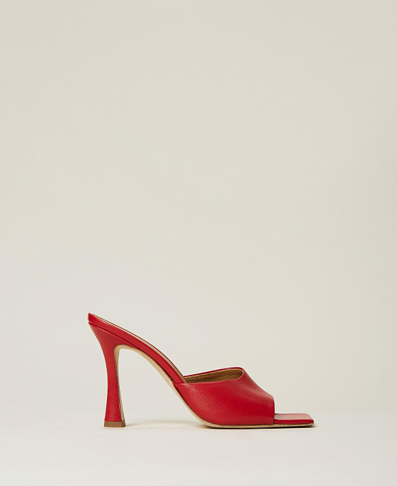 Босоножки-мюли из наппы