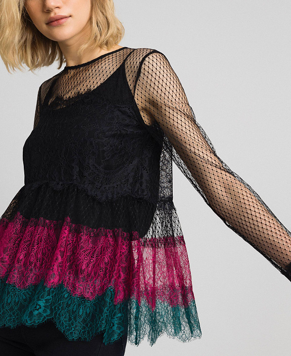 Кружевная блуза колор-блок